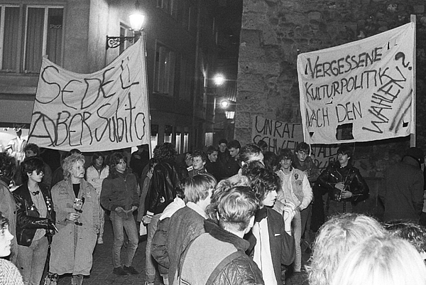 Die Sedel Demo auf dem Luzerner Rathausplatz
